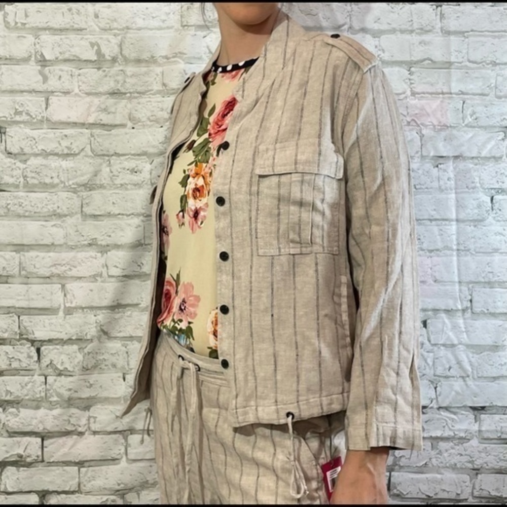 VINCE CAMUTO Light Stone Stripe Blazer Small - Picture 4 of 12